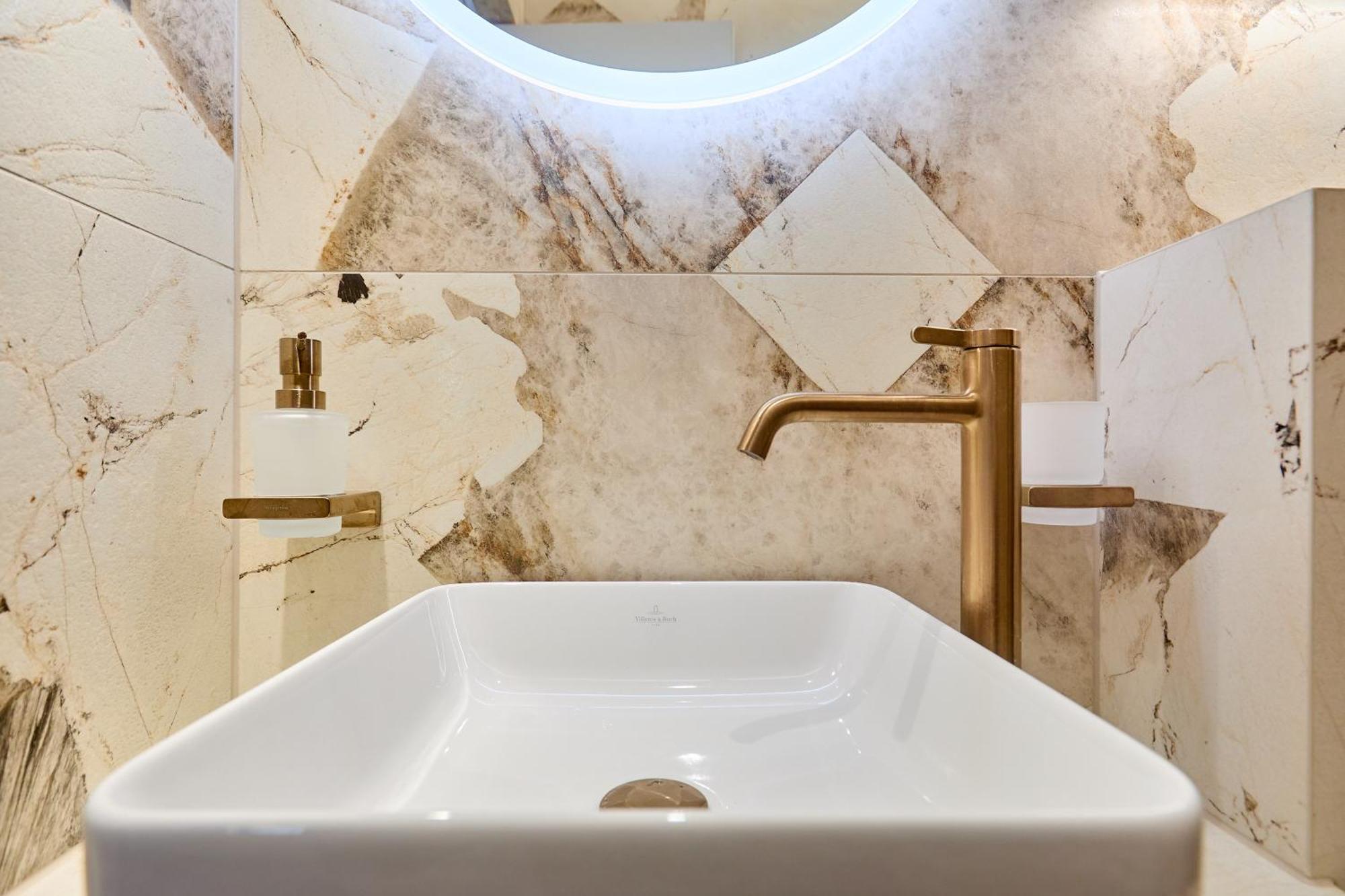 Insula Luxury Apartment *
